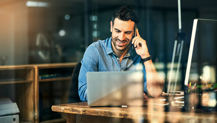 Client profitant de la téléphonie installée par Groupe E.