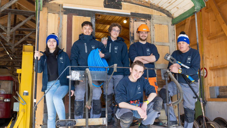 Un chantier extraordinaire avec des apprentis à Montbovon