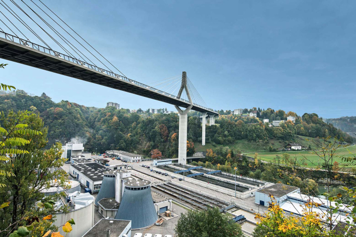 Centrale de biogaz exploitée par Groupe E, sous le pont de la Poya, à Fribourg